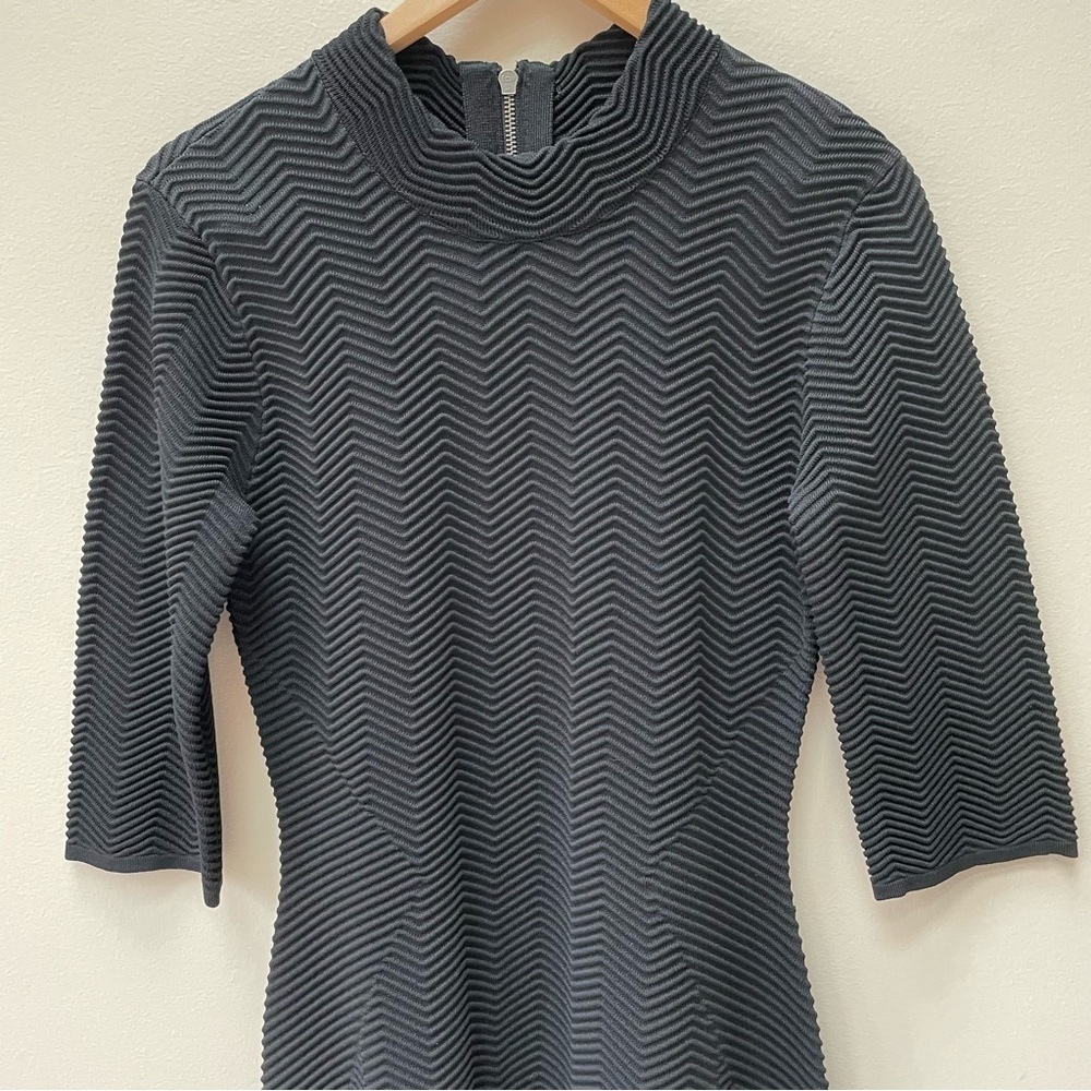 Rebecca Minkoff Black Stretch Textured Zig-Zag Ribbed Bodycon Dress Size M - Picture 3 of 12
